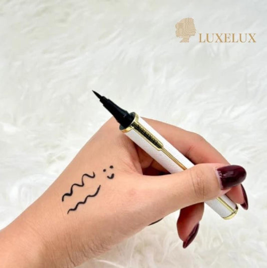LUXELUX Wodoodporny eyeliner w pisaku – 1 ml