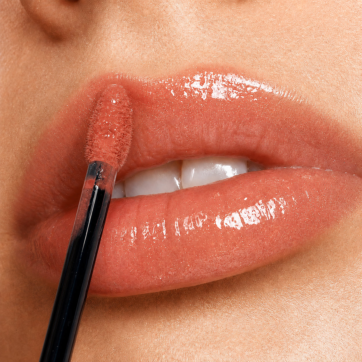 LUXELUX Double Effect Longwear Shine Lip Gloss