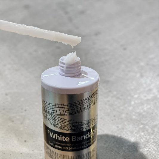 White Bandage Perfumowana odżywka nabłyszczająca o eleganckim, kwiatowo-perfumowym aromacie 400 ml