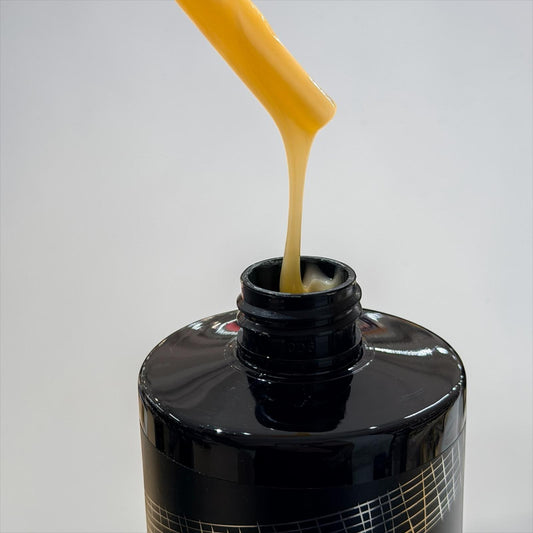 Black Bandage Szampon przeciwłupieżowy o orzeźwiającym, świeżym zapachu 400 ml