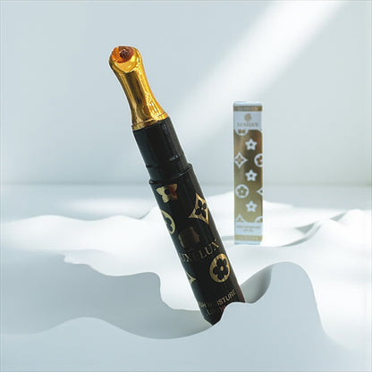 Luxelux High Moisture Lip Oil 2 ml – obrotowy aplikator